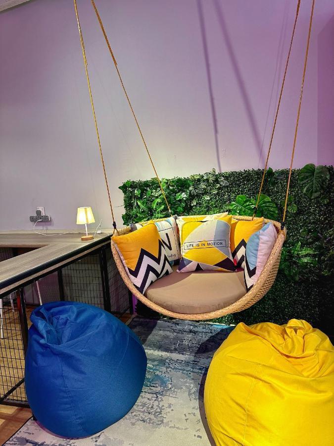 Swing & Pillows @ Beach Street George Town  Kültér fotó